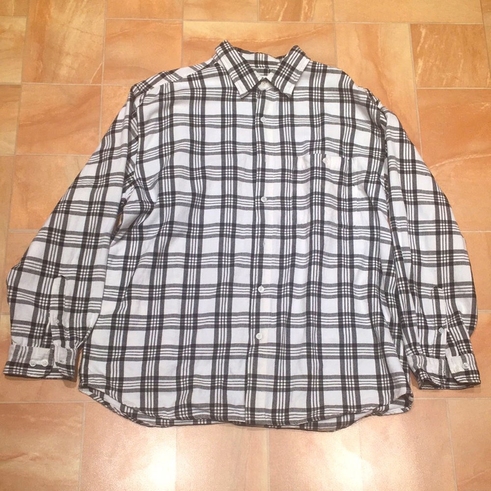 Merona Men's Black & White Plaid Flannel Long Sleeve Button Down Shirt